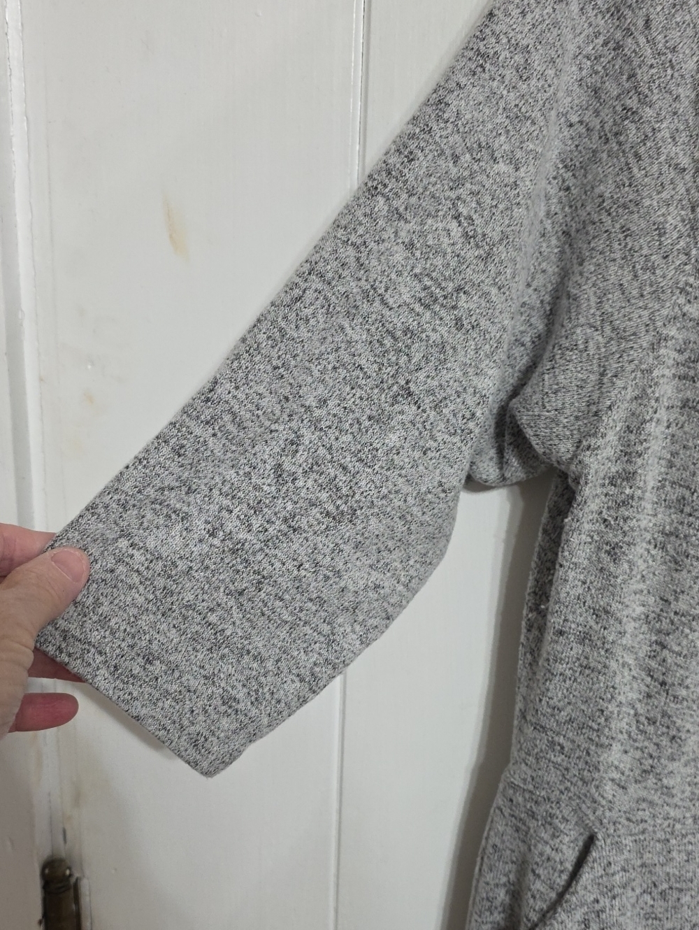Torrid Women's Heather Gray Ruched V-Neck Sweater Knit Dress Pockets Sz 2X EUC - Picture 6 of 11